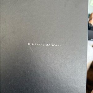 Giuseppe Zanotti Sleek Black Design buckle Sandals